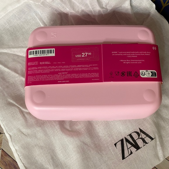 NWT ZARA x Barbie Lunch Box - Picture 10 of 12